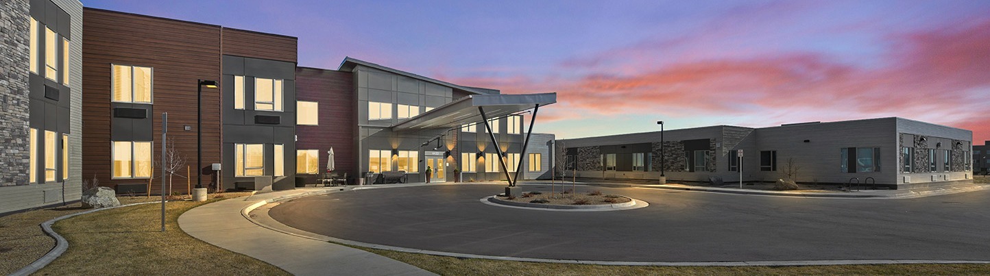 The-Lodge-at-Greeley_Exterior-Entrance